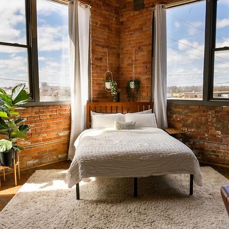 420 Friendly Canada Bridge View Loft Downtown Free Parking Detroit Kültér fotó