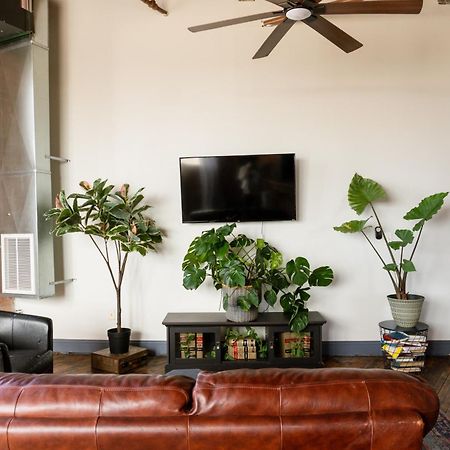 420 Friendly Canada Bridge View Loft Downtown Free Parking Detroit Kültér fotó