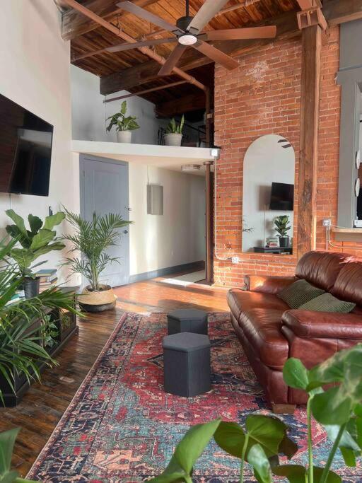 420 Friendly Canada Bridge View Loft Downtown Free Parking Detroit Kültér fotó